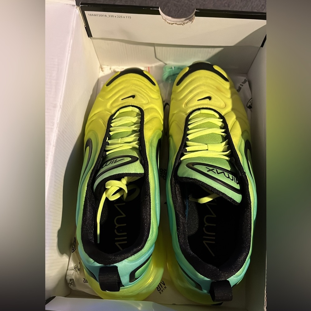 Nike Air Max 720